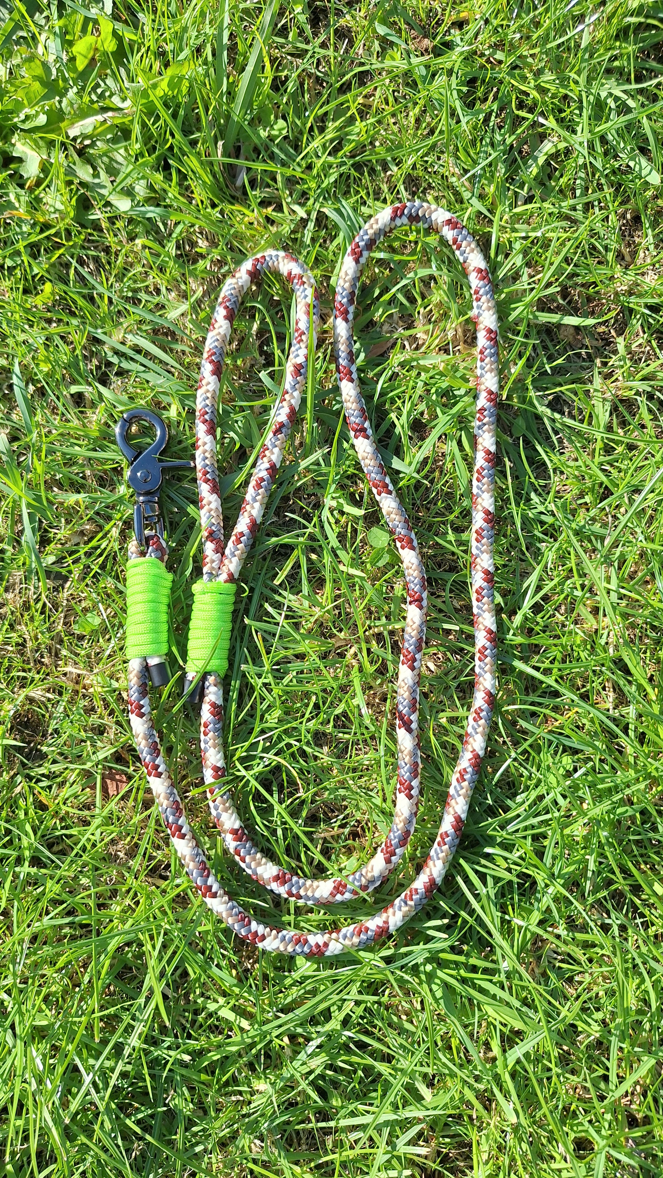 8MM Paracord Dog Lead